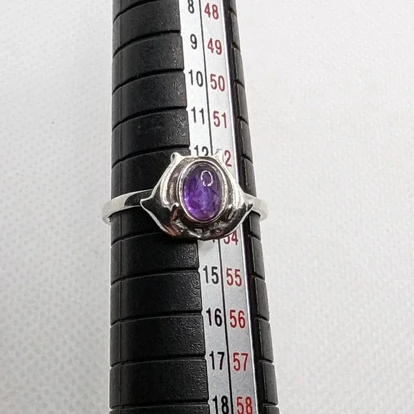 Amethyst  dolphin ring - Picture 4 of 5